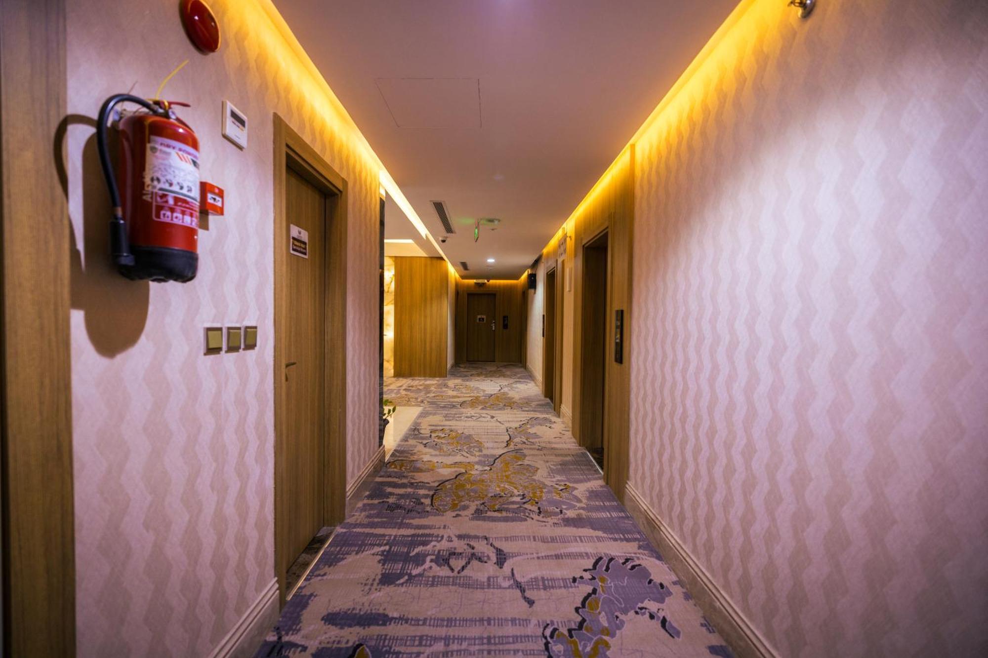 Mirnian Hotel Dzsidda Kültér fotó