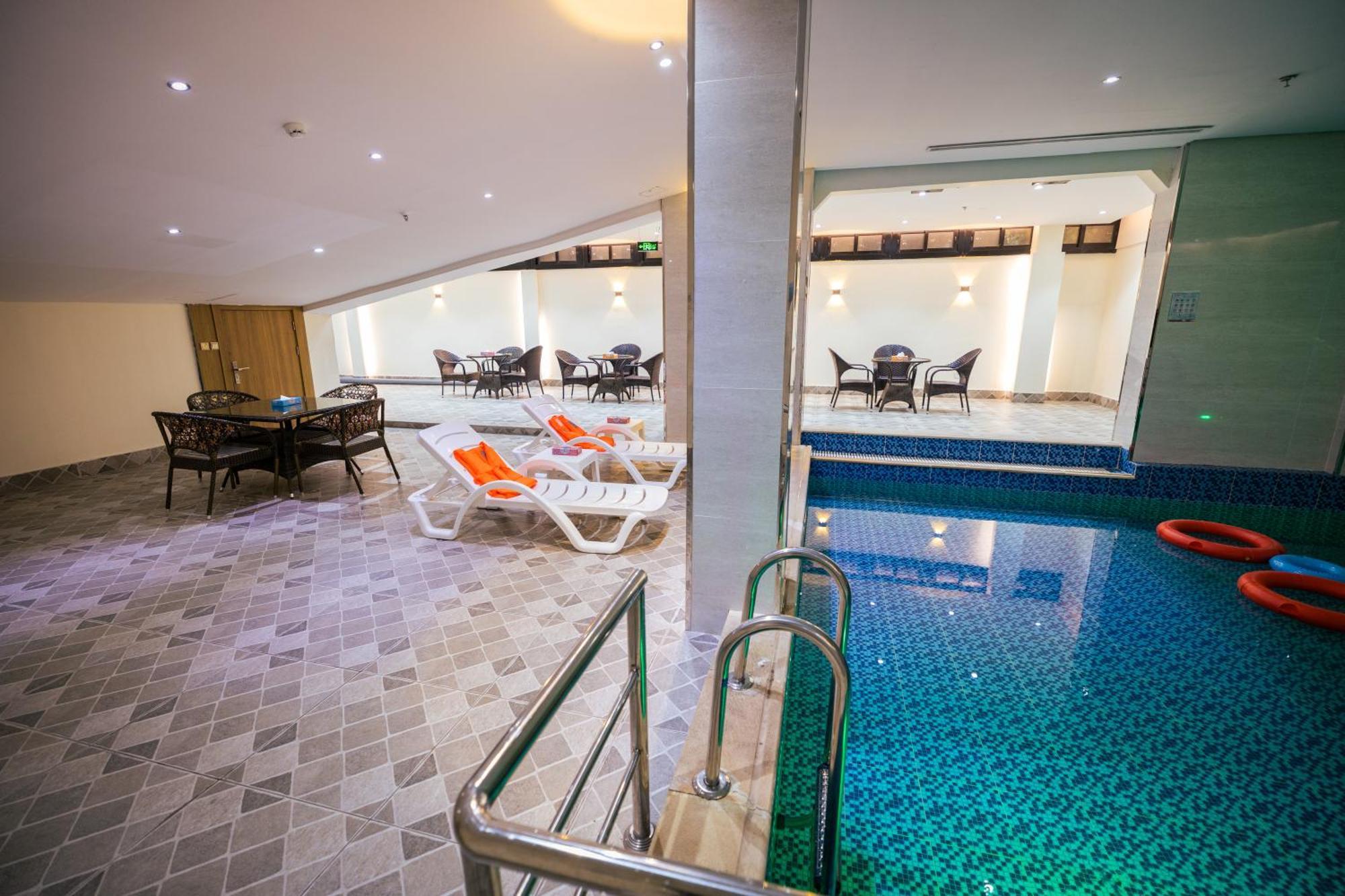 Mirnian Hotel Dzsidda Kültér fotó