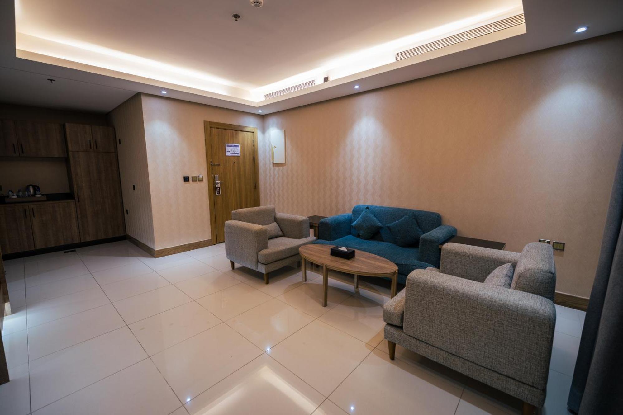 Mirnian Hotel Dzsidda Kültér fotó